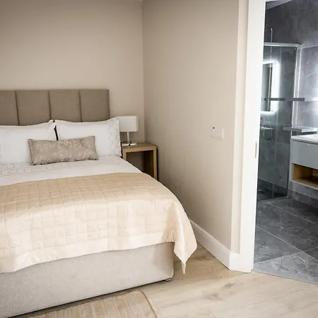 Cahermaclanchy House *