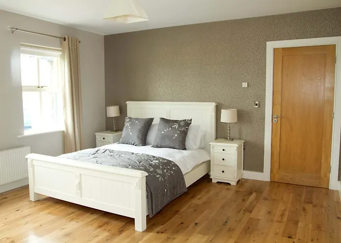 Cahermaclanchy House דולין