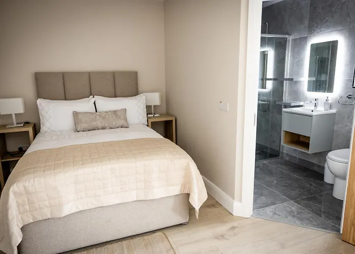 Cahermaclanchy House *